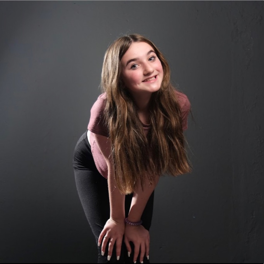 Meet your Posher, Ava